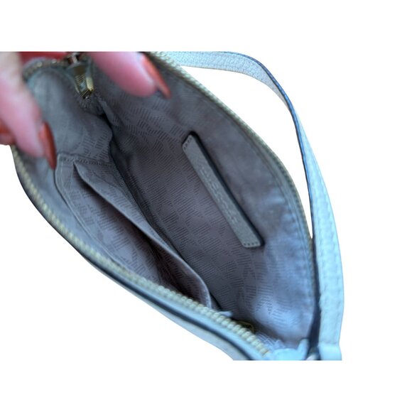 MICHAEL KORS Cream Pebble Leather Wristlet Clutch - Picture 9 of 9